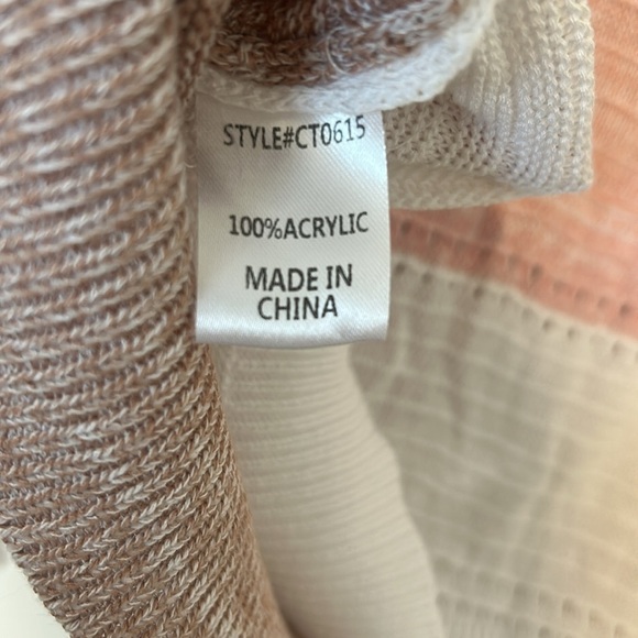 Collection by Cezele Colorblock Knit Sweater, Medium - Picture 7 of 8